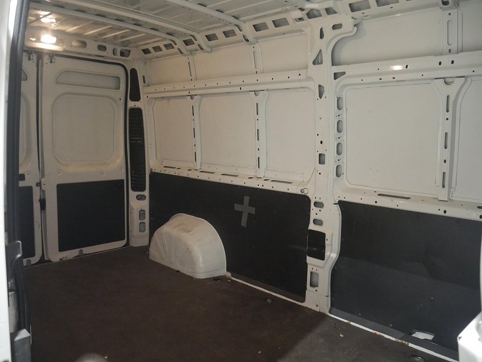 Peugeot Boxer 2.0HDi  L3H2