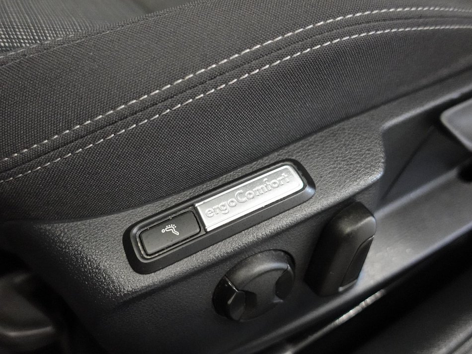 Volkswagen Passat 2.0 TDi 