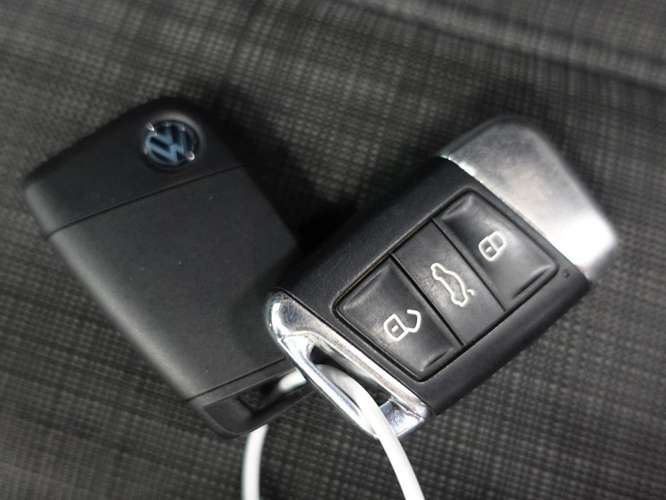 Volkswagen Passat 2.0 TDi 