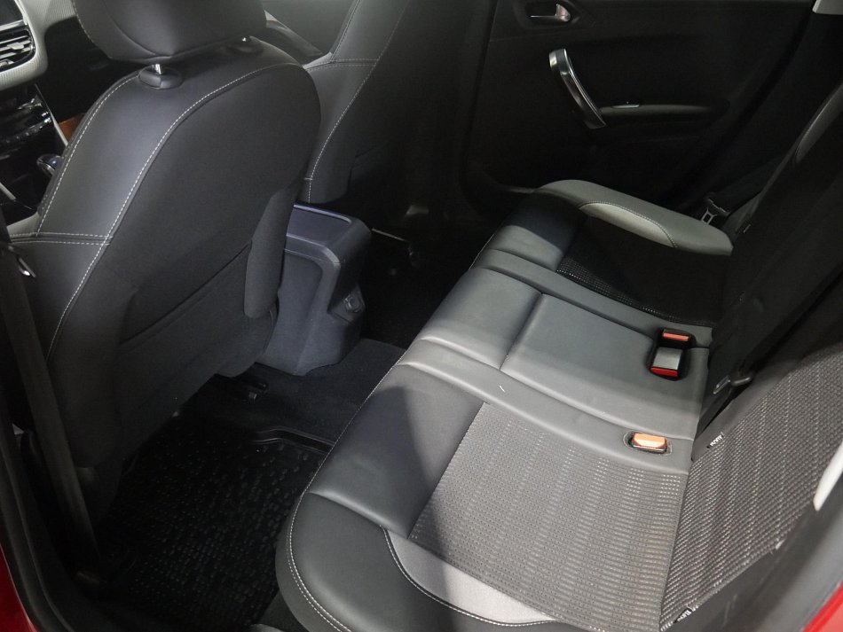 Peugeot 2008 1.2 PT Allure