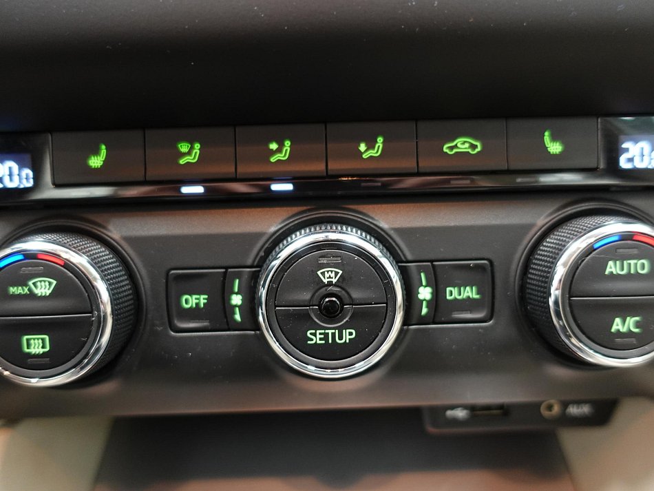 Škoda Octavia III 2.0 TDi Elegance