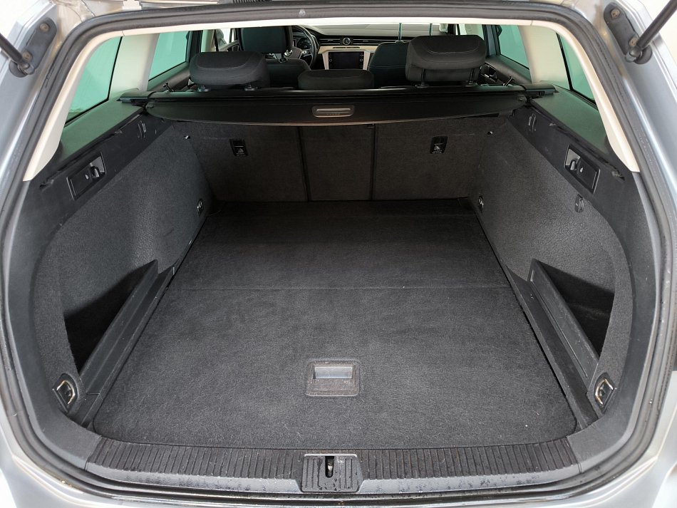 Volkswagen Passat 1.5 TSi Comfortline