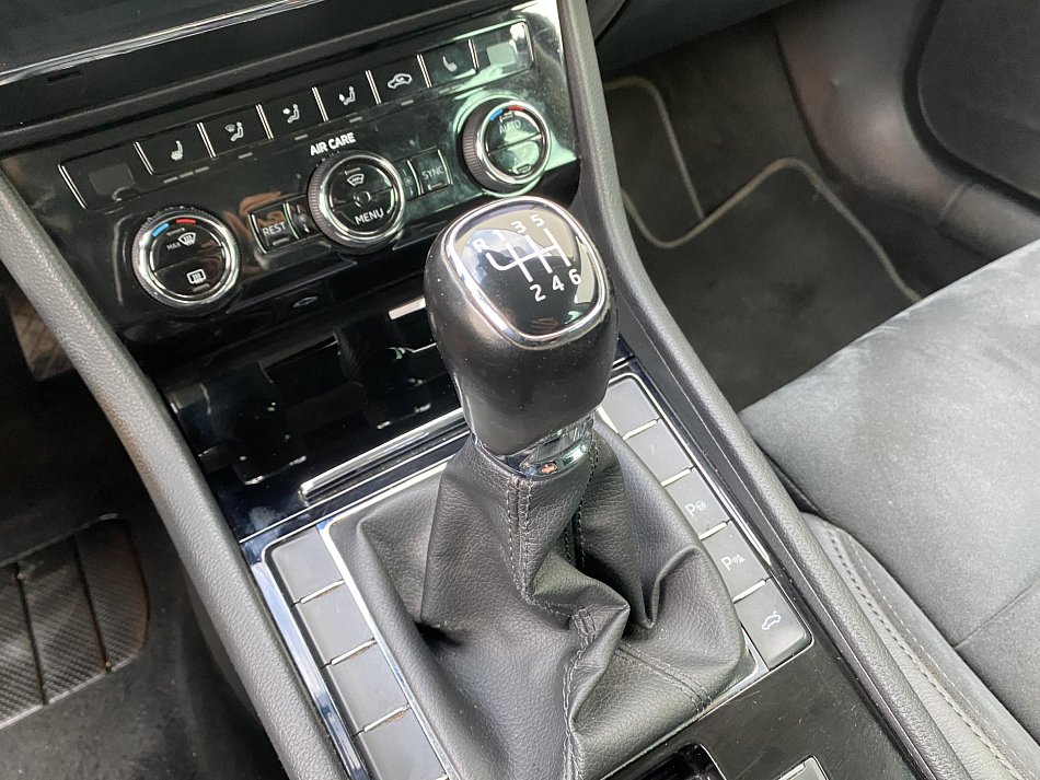 Škoda Superb III 2.0 TDi Style