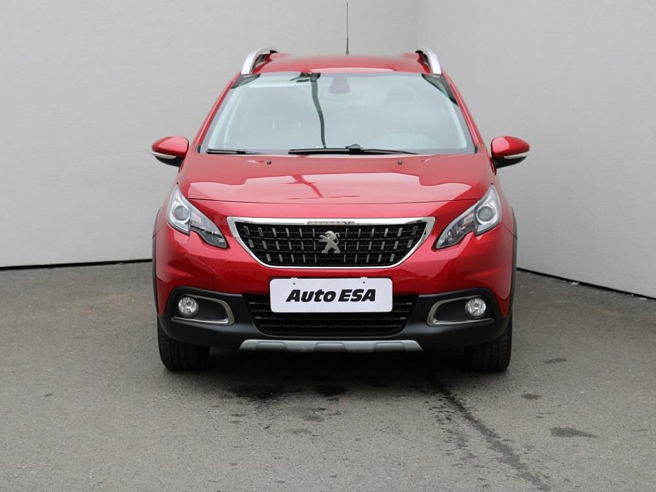 Peugeot 2008 1.2i 