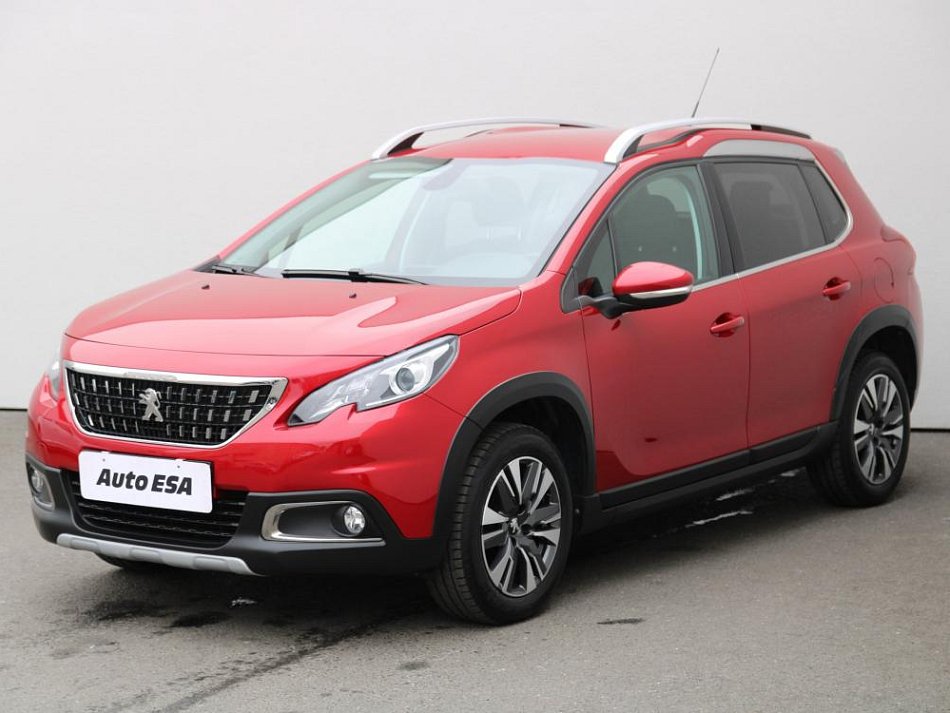 Peugeot 2008 1.2i 