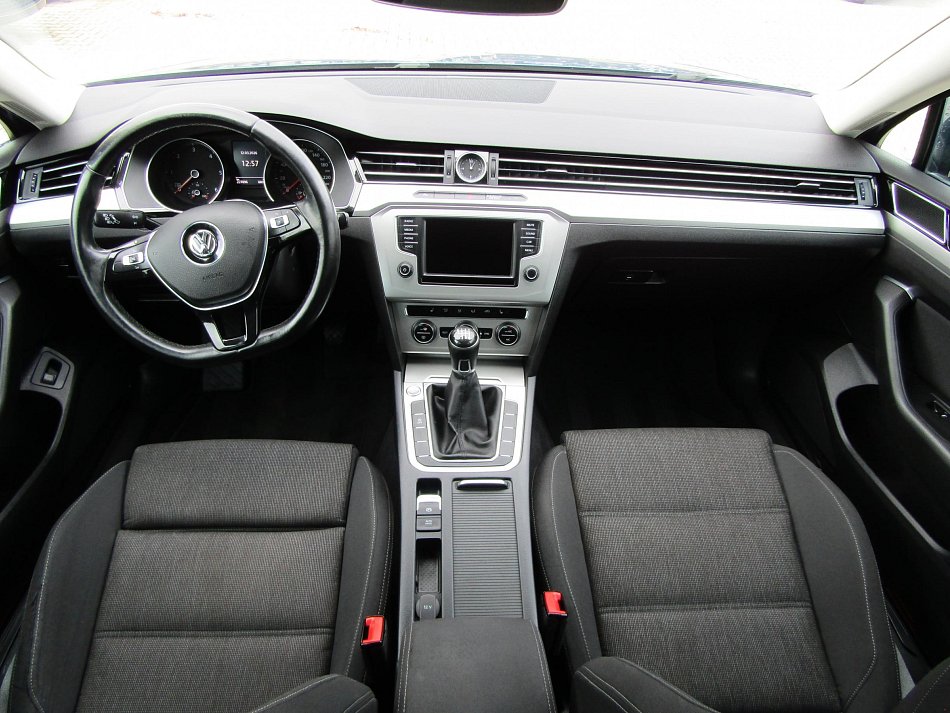 Volkswagen Passat 1.6 TDi 