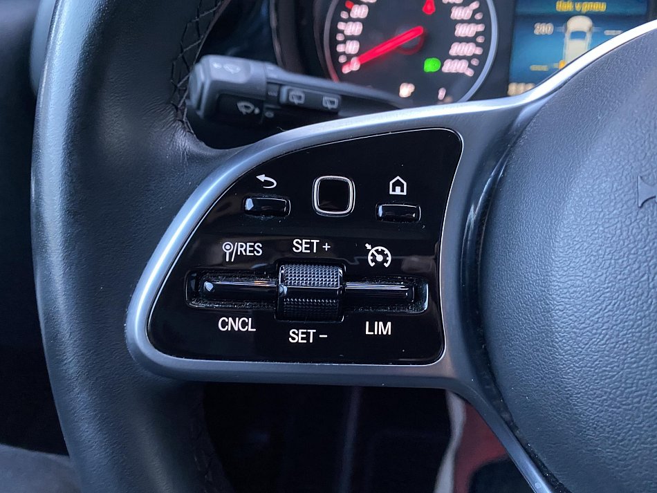 Mercedes-Benz T-Class 1.3T  T-180 MAXi