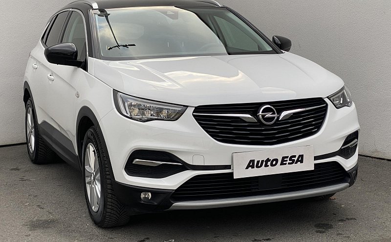 Opel Grandland X 1.2 PT 