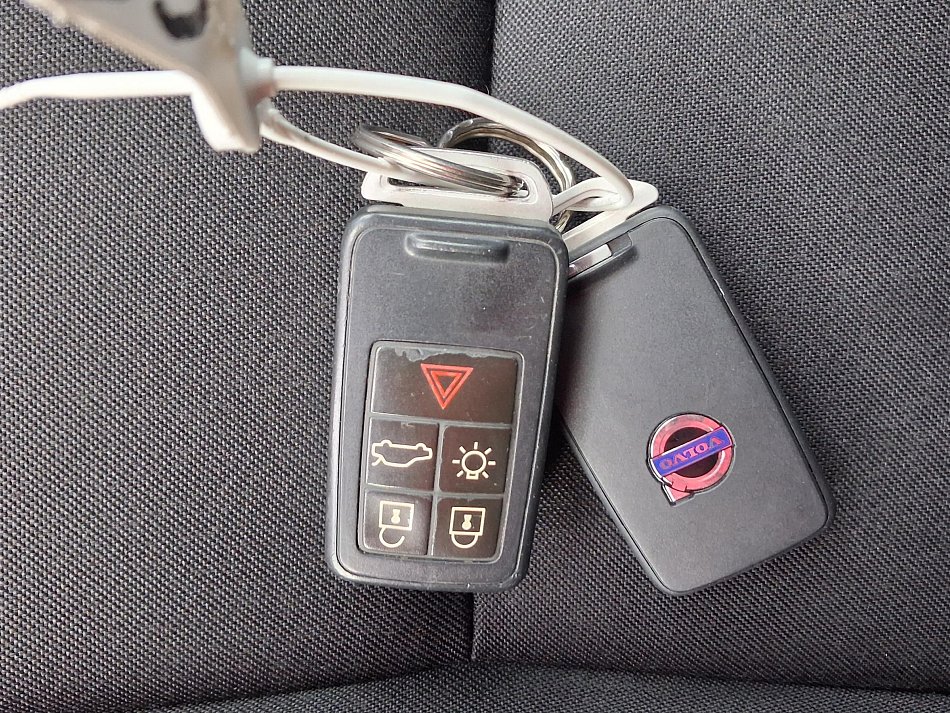 Volvo XC60 2.4D  4x4