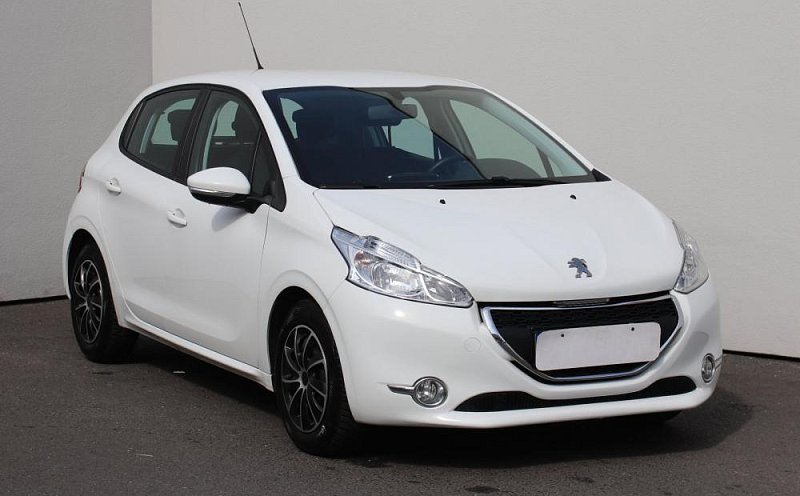 Peugeot 208 1.0i 