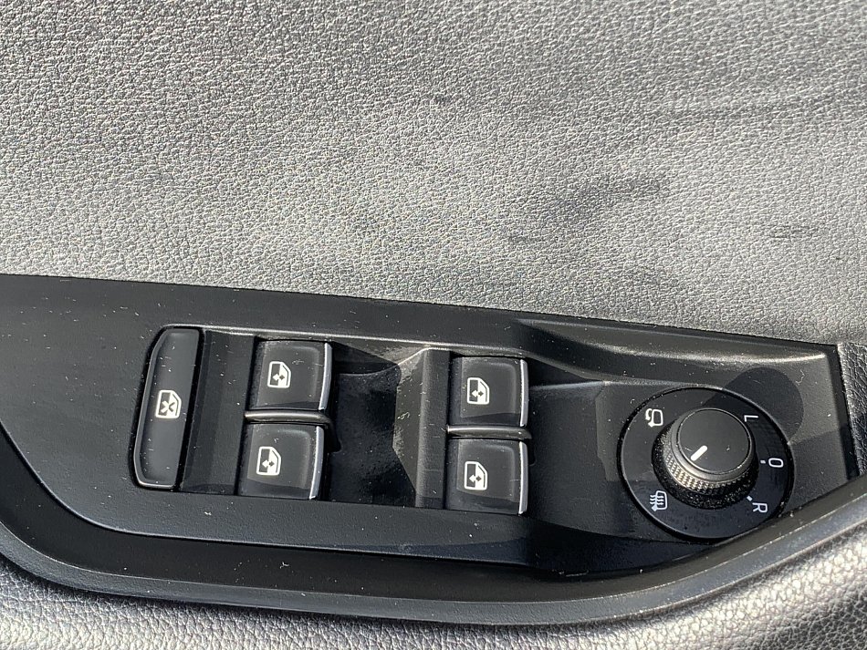 Škoda Superb III 1.8 TSi L&K