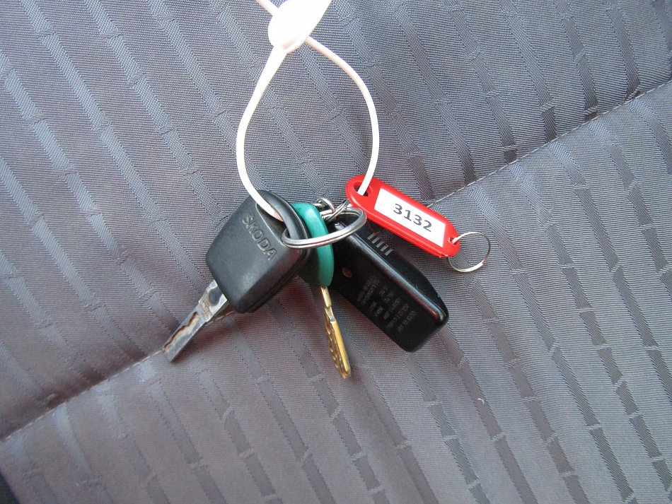 Škoda Octavia 1.6 i 