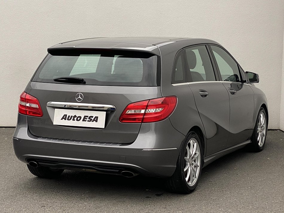 Mercedes-Benz Třída B 1.6i  180