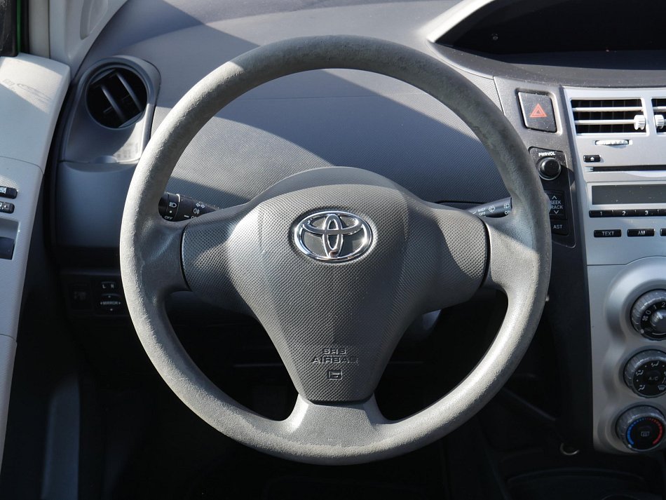 Toyota Yaris 1.0 VVT- i Terra Cool