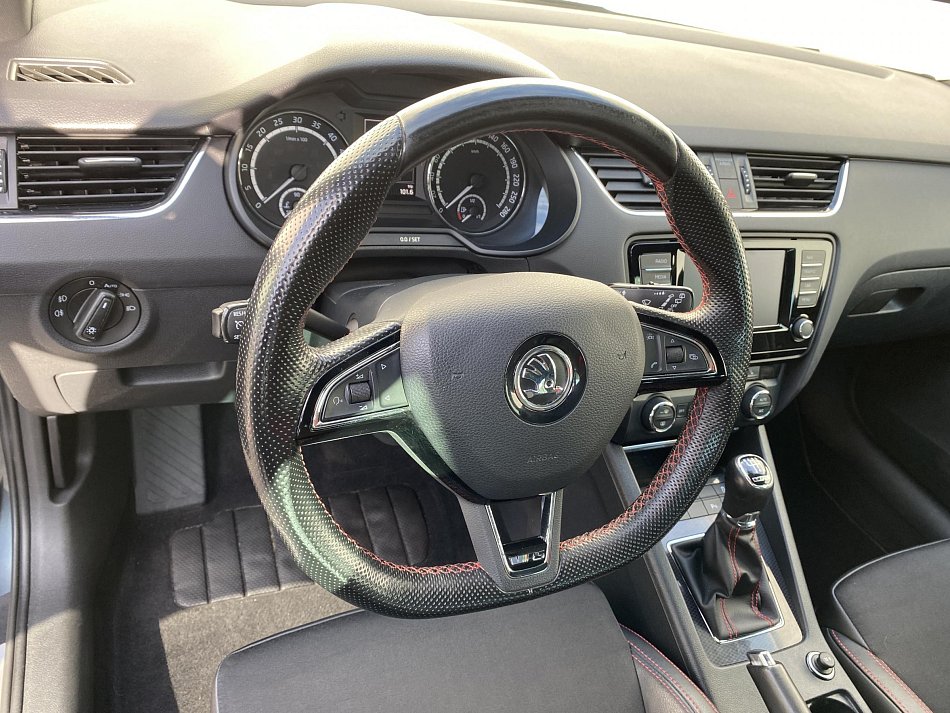 Škoda Octavia III 2.0 TDi RS Challange