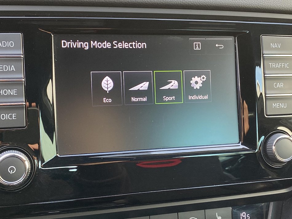 Škoda Octavia III 2.0 TDi RS Challange