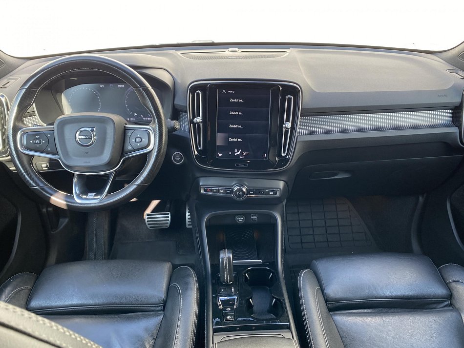 Volvo XC40 2.0T5 R-design AWD