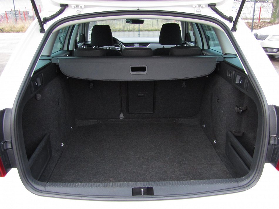 Škoda Octavia III 2.0TDi Scout 4x4