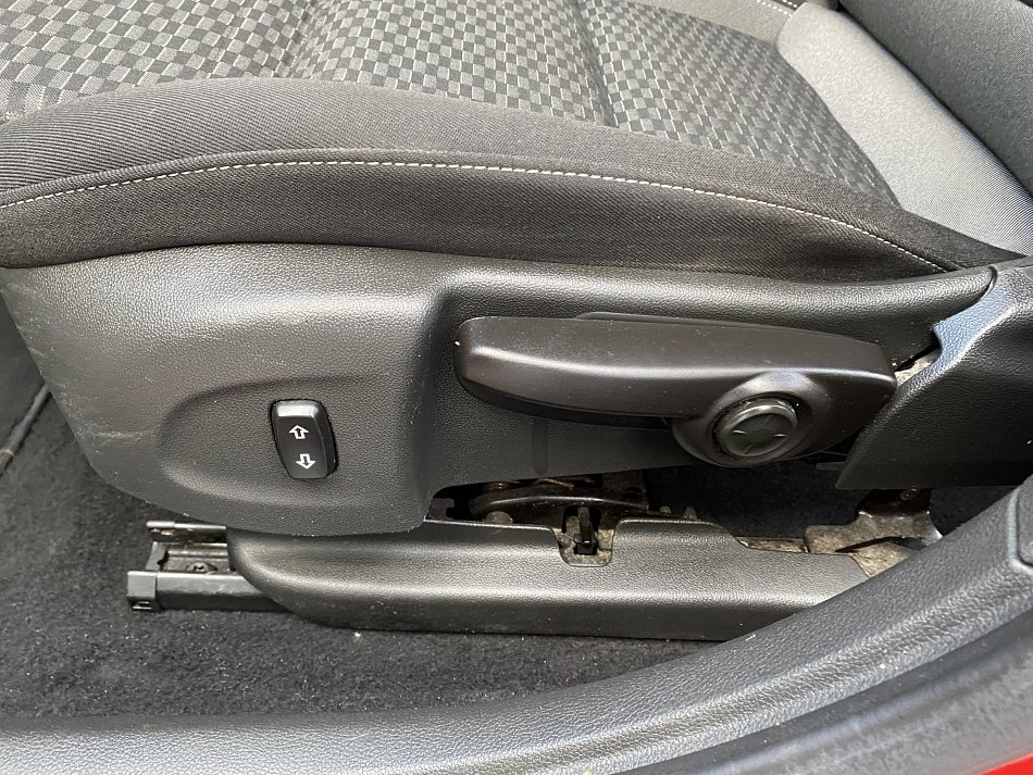 Opel Astra 1.2 T Edition