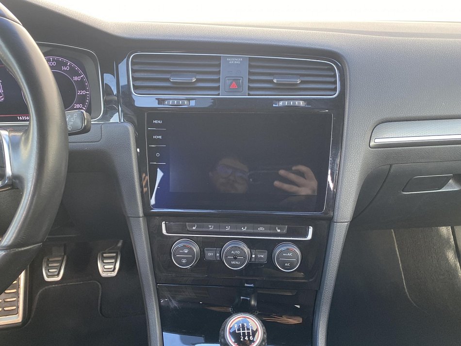 Volkswagen Golf 2.0 TSi GTi Performance