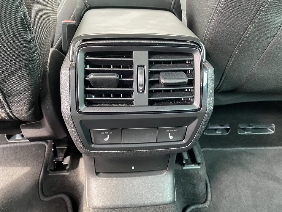 Škoda Karoq 2.0 TDi SportLine 4x4