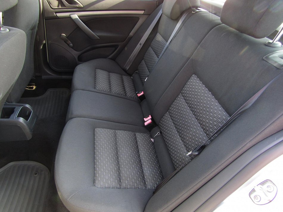 Škoda Octavia II 1.6 MPi 