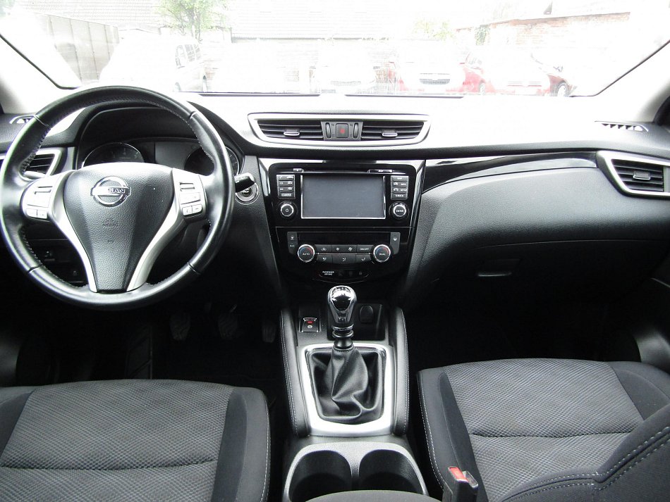 Nissan Qashqai 1.2 DiG-T N-Connecta 4x2