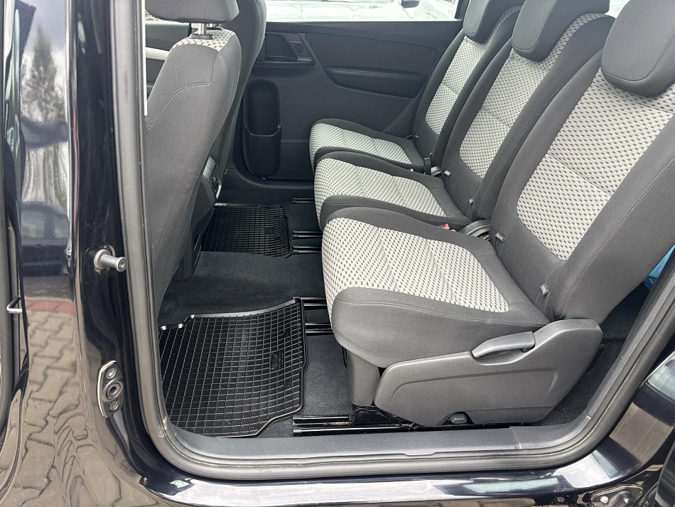 Volkswagen Sharan 2.0 TDi 