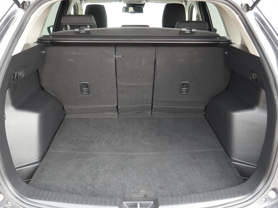 Mazda CX-5 2.0i  4x4