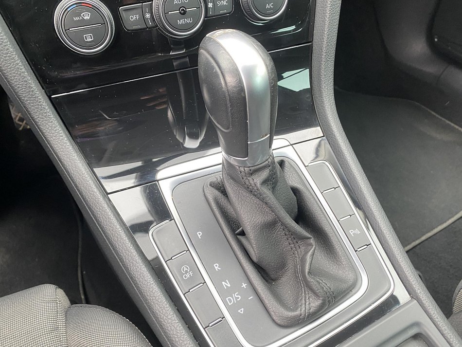 Volkswagen Golf 2.0 TDi Highline