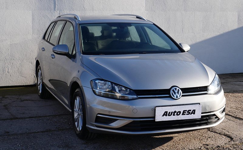 Volkswagen Golf 1.0 TSi 