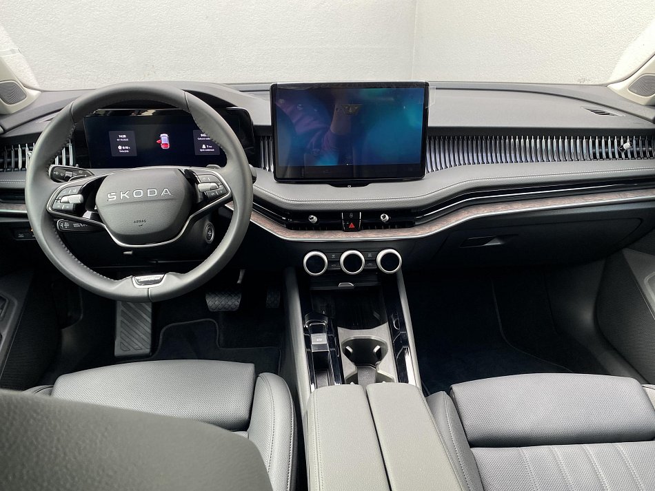 Škoda Superb IV 2.0 TDi L&K 4x4