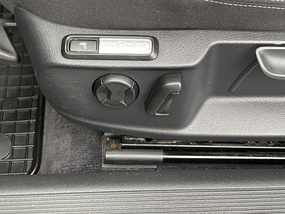 Volkswagen Passat 1.6 TDi Comfortline