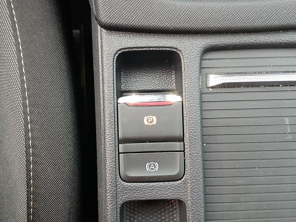 Škoda Octavia IV 2.0 TDi Ambition