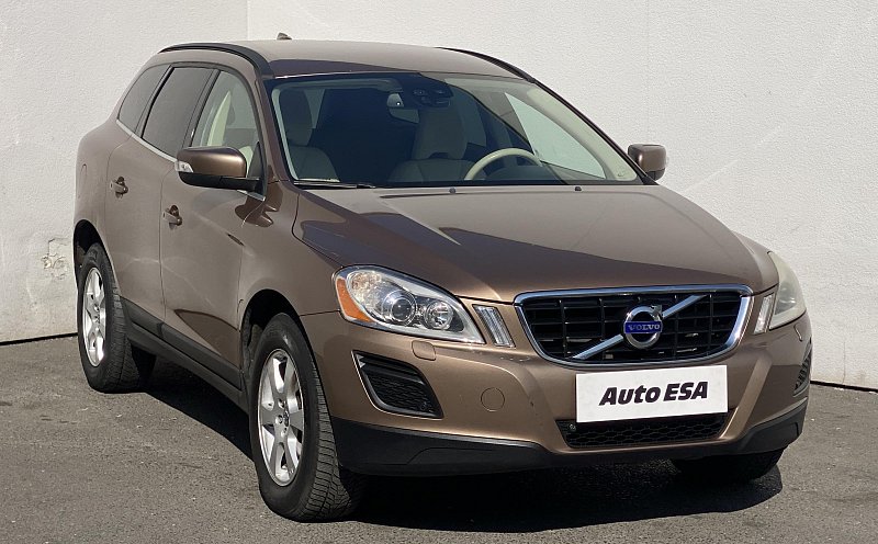 Volvo XC60 2.4 D5 Momentum AWD