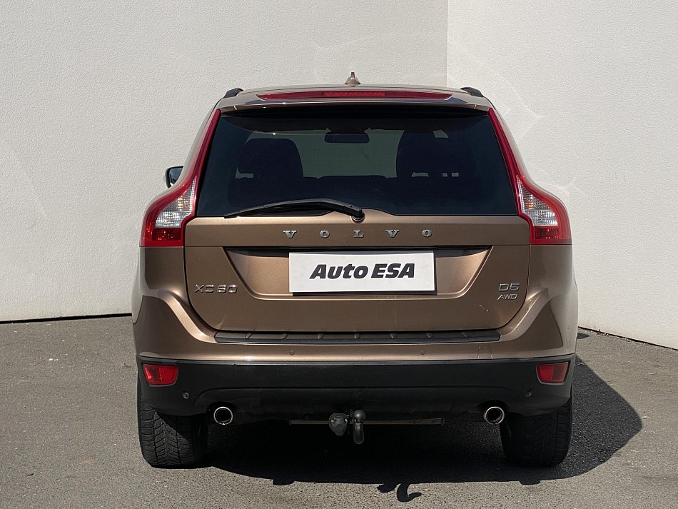 Volvo XC60 2.4 D5 Momentum AWD