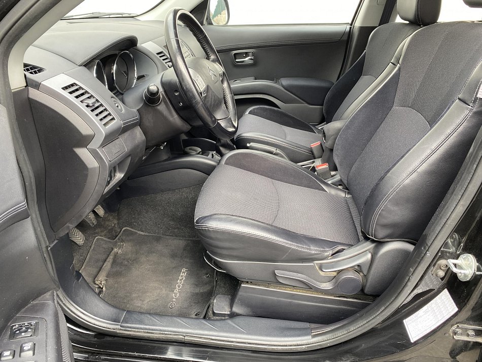 Citroën C-Crosser 2.2 HDi Tendance 4x4