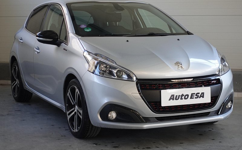Peugeot 208 1.2PT GT Line
