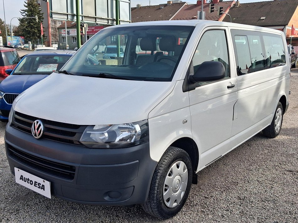 Volkswagen Transporter 2.0TDi  L2 9míst