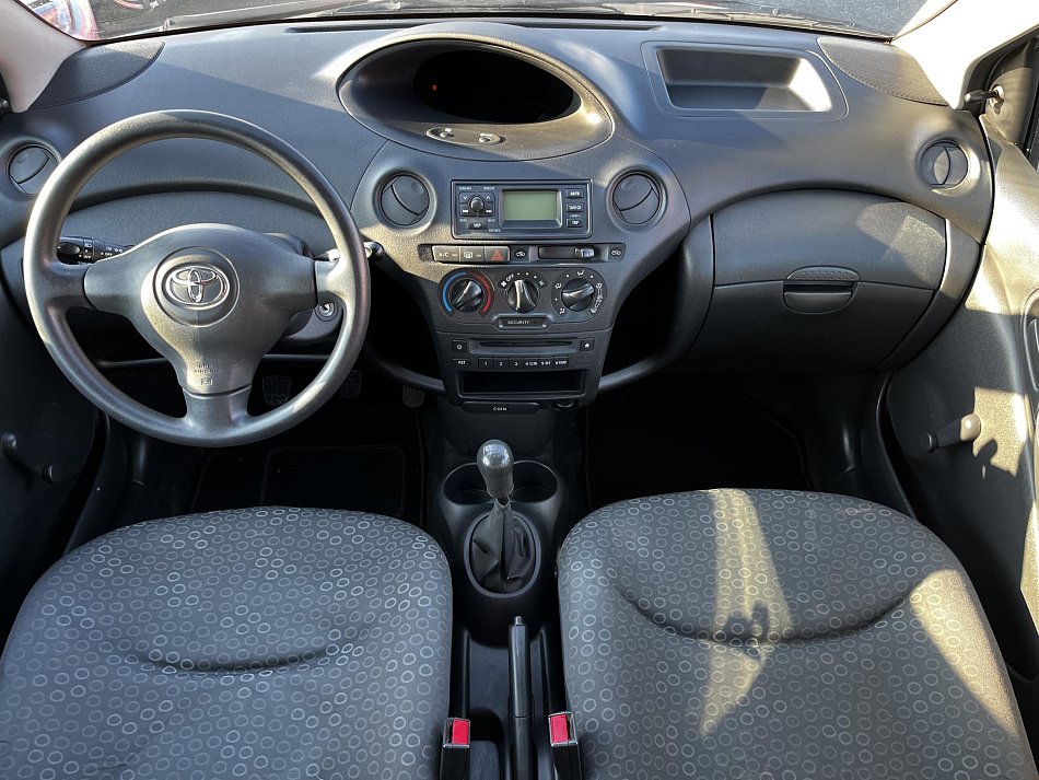 Toyota Yaris 1.0i 