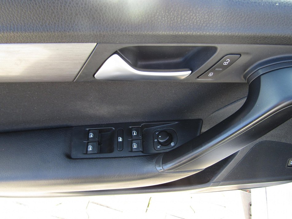 Volkswagen Passat 2.0 TSi 