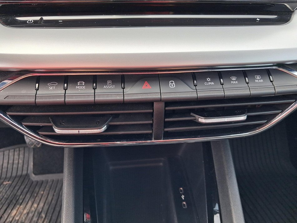 Škoda Octavia IV 1.5 TSi Style