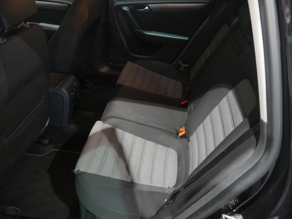 Volkswagen Passat 2.0TDi 