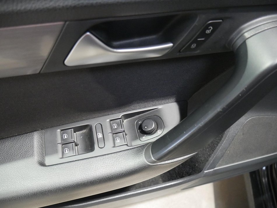 Volkswagen Passat 2.0TDi 