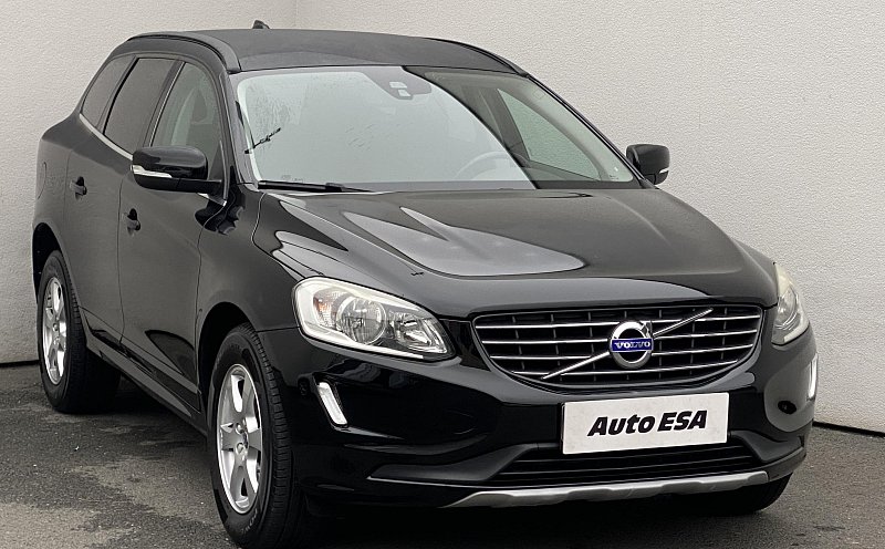 Volvo XC60 2.4 D4 Momentum AWD