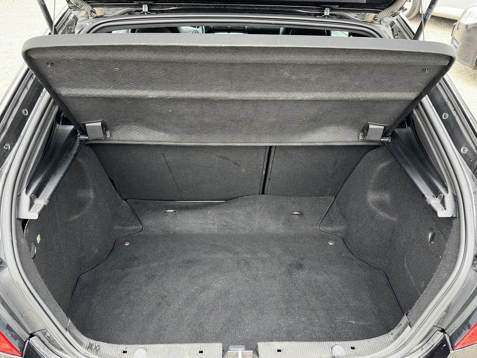 Mercedes-Benz Třída C 1.8K  CLC 180