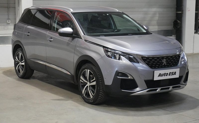 Peugeot 5008 1.5 HDi 