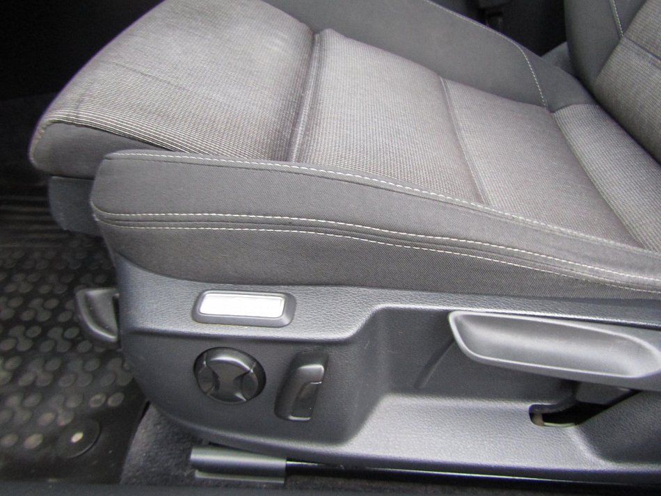 Volkswagen Passat 2.0 TDi 