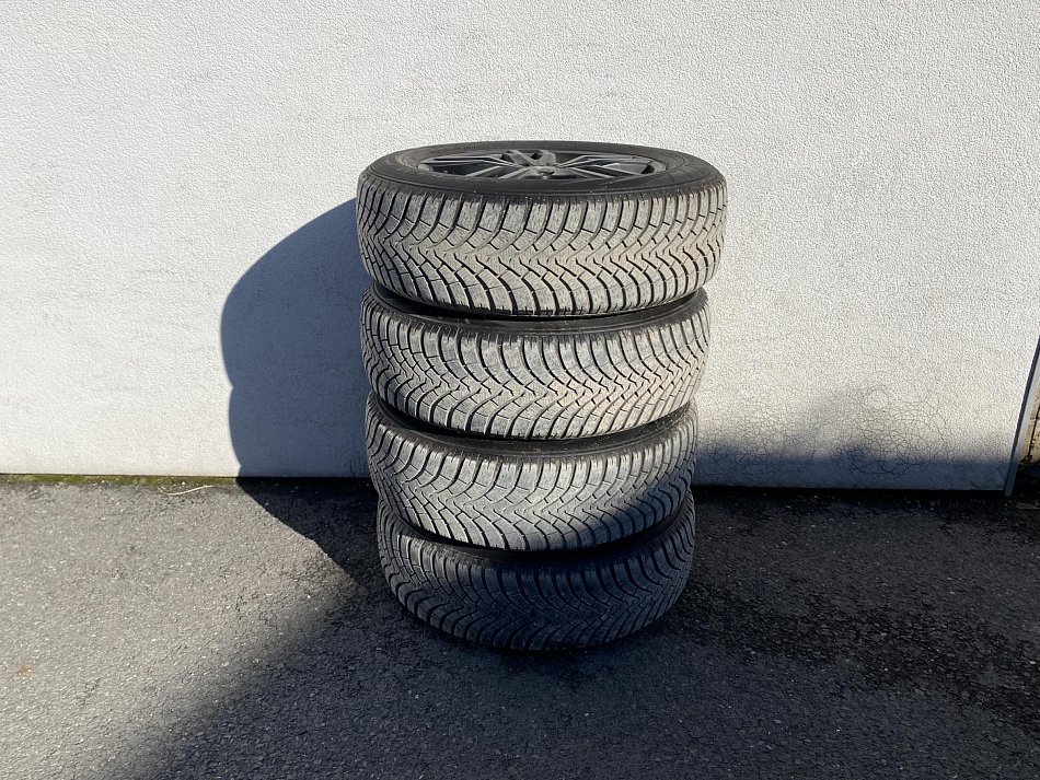 Mitsubishi Eclipse Cross 1.5 T-MiVEC  2WD