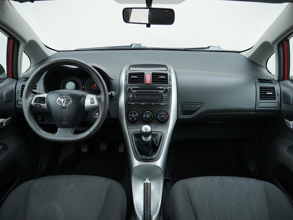Toyota Auris 1.3VVT-i 